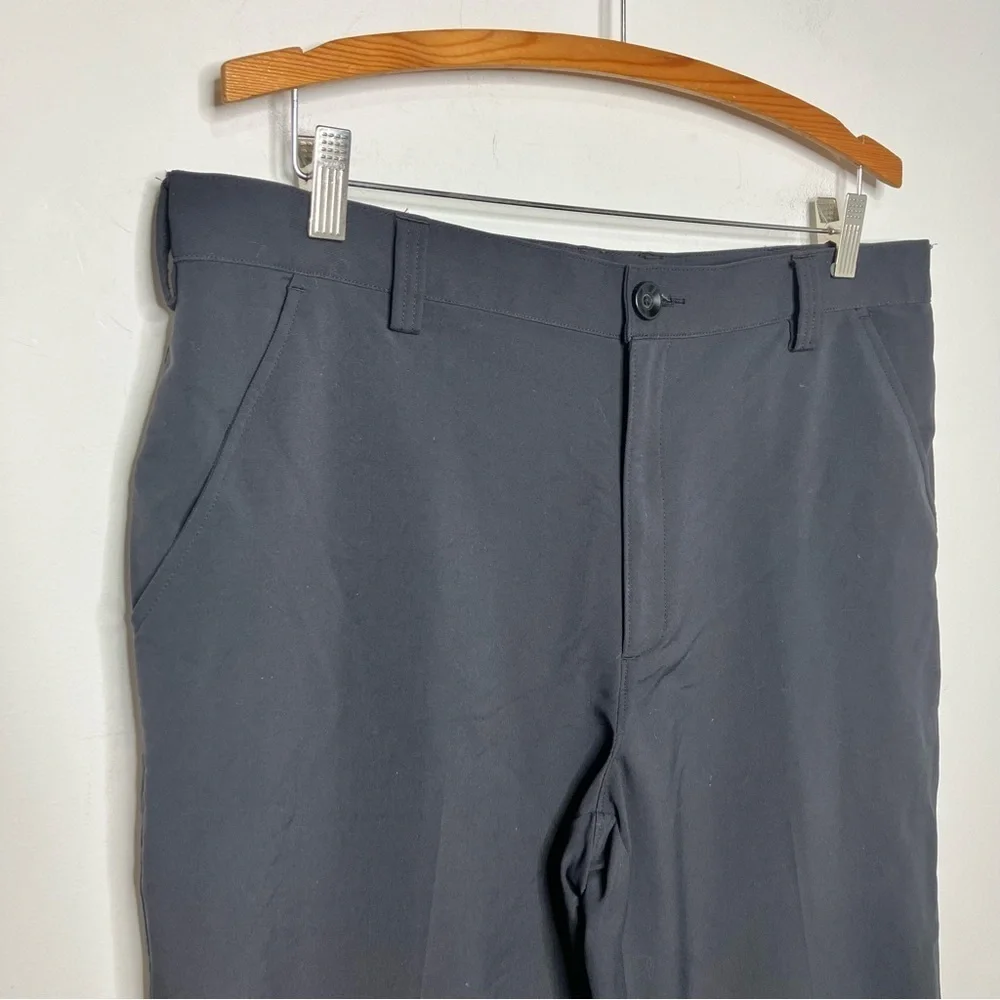 Under Armour pants black casual business casual pants size 36/30‎
